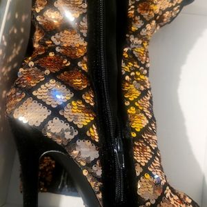 Women's shoes (size 9)